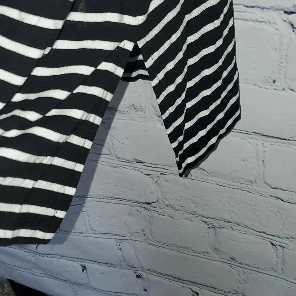 Catherine's Black and White Striped Dress with Side Slits and Pockets - Picture 4 of 6